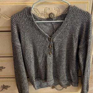 american eagle sweater good condition only worn a couple of times